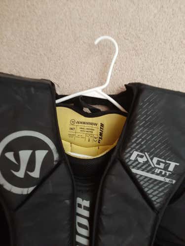 Intermediate Used Medium Warrior Goalie Chest Protector