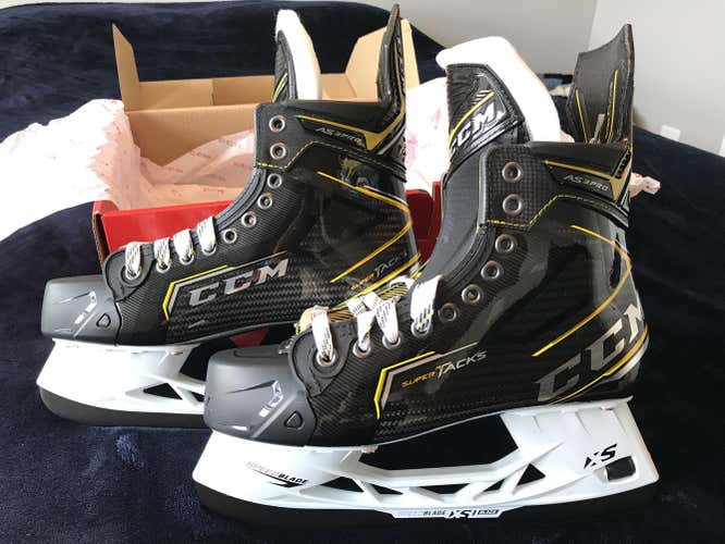 Brand New CCM Tacks AS3 Pro Skates Senior Size 8