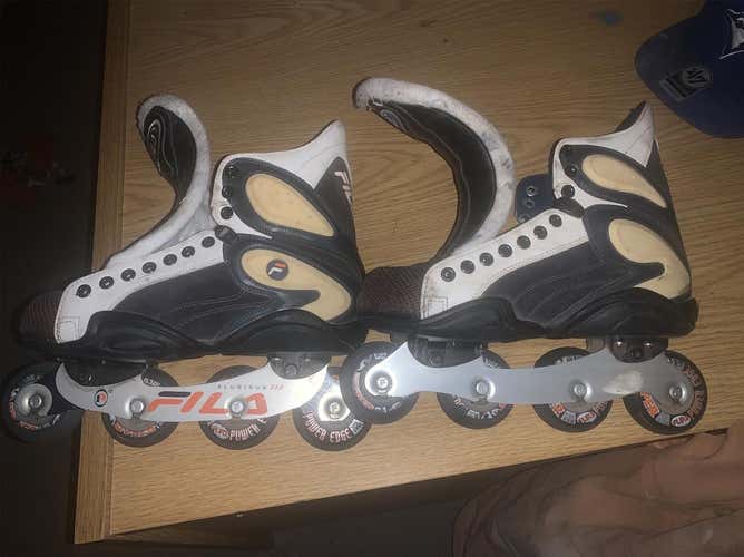 Senior Other Regular Width Size 9 Inline Skates