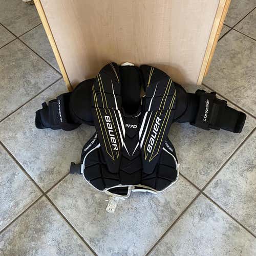 Used Large Bauer Supreme S170 Goalie Chest and Arm Protector Goalie Chest Protector