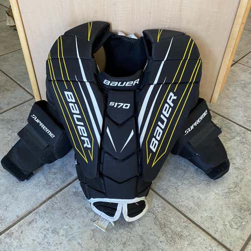 Used Medium Bauer Supreme S170 Goalie Chest and Arm Protector Goalie Chest Protector