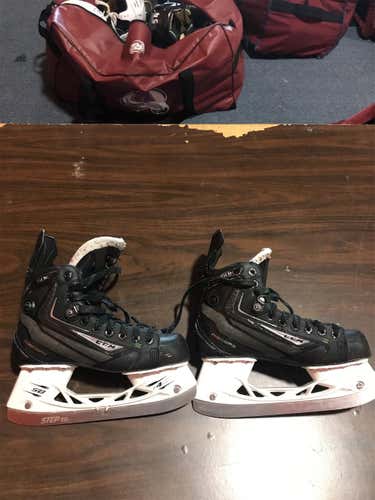 Used CCM RibCor 50K Regular Width Size 5.5 Hockey Skates