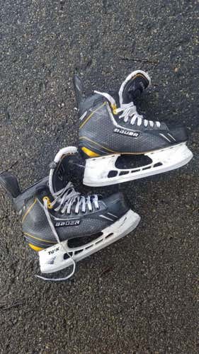 \Bauer Supreme One.8 Hockey Skates Senior Size 8.5