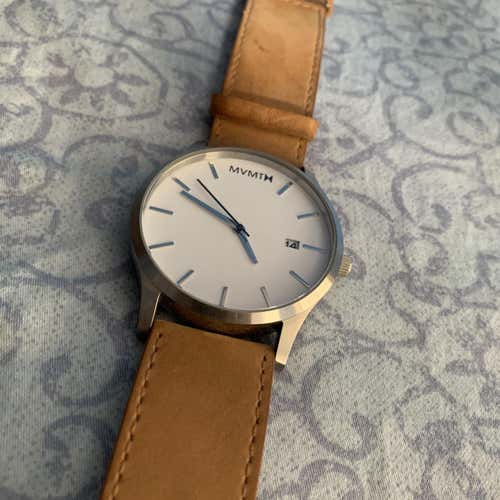 Classic MVMT Watch