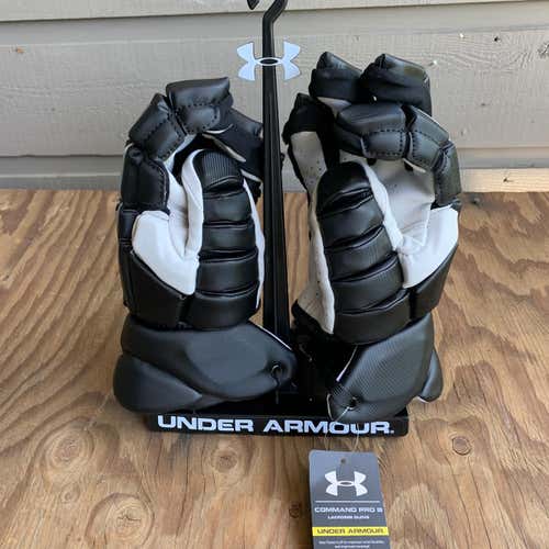 BNWT Under Armour Command Pro 3 XL Gloves