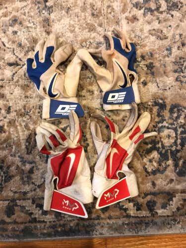 Used  Nike MVP Batting Gloves