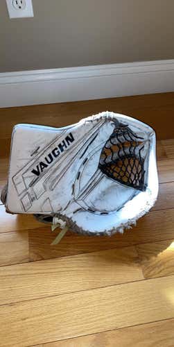 White Used Regular VE8 Pro Carbon