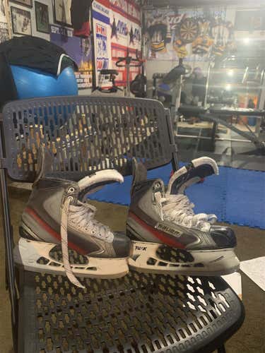 Used Bauer Vapor X5.0 Extra Wide Width Size 7.5 Hockey Skates