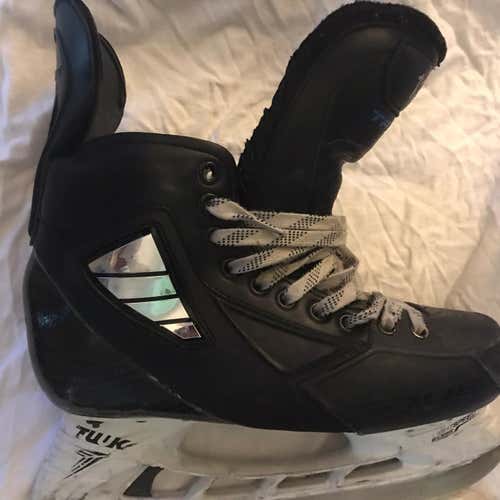 Used True Regular Width Pro Stock Size 8 Hockey Skates