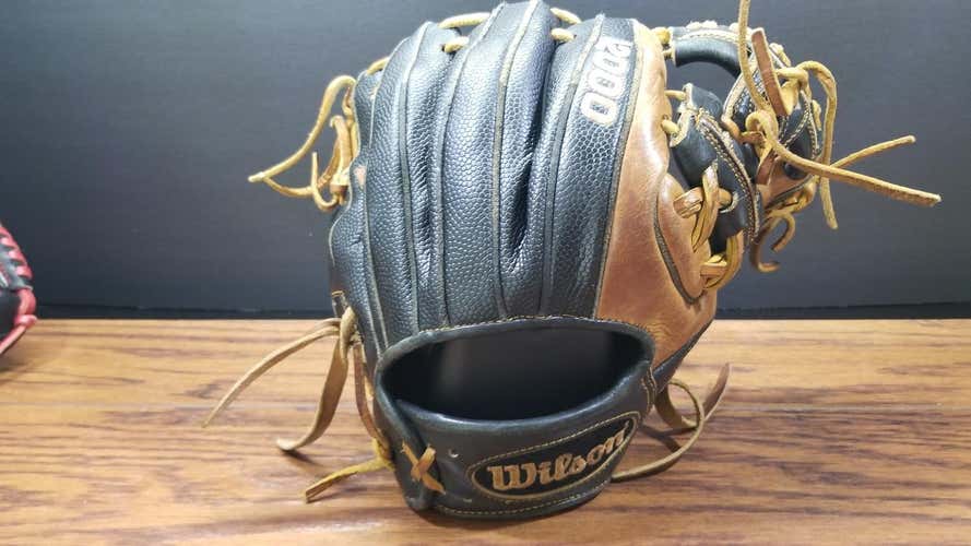 Used A2000 1788 Baseball Glove 11.25"