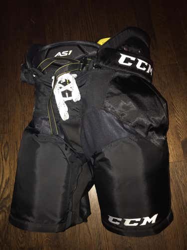 Senior New Medium CCM Super Tacks AS1 Hockey Pants