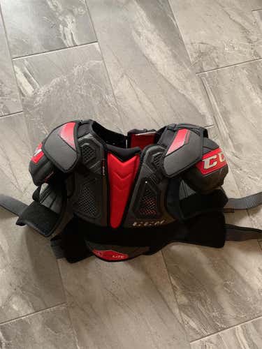 Used Large CCM QuickLite Pro Stock Shoulder Pads