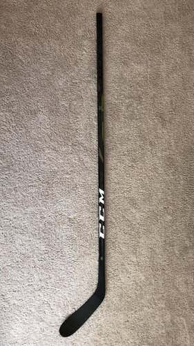 Senior RibCor Trigger 3D PMT P28 RH Hockey Stick 70 Flex