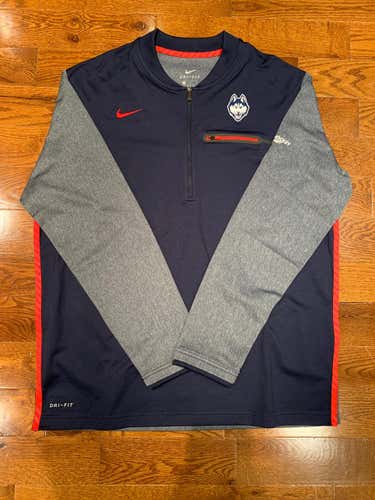 NEW Official team issued UCONN Nike Long sleeves