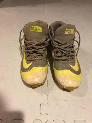 Gray Used Size 9.5 (Women's 10.5) Nike