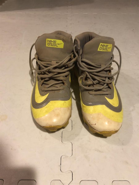 Gray Used Size 9.5 (Women's 10.5) Nike