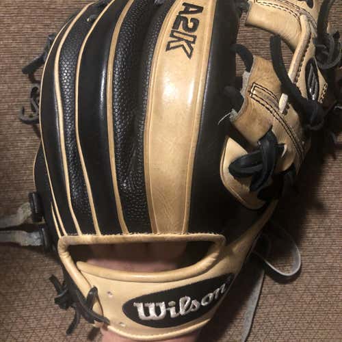 Used Infield A2000 11.25" Baseball Glove