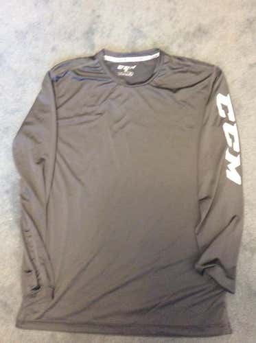 New Adult Medium CCM Compression Shirt