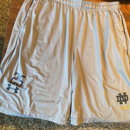 Notre Dame Gray Men's XL Under Armour Shorts