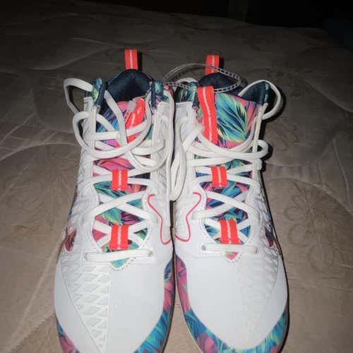 White Men's Molded Cleats High Top