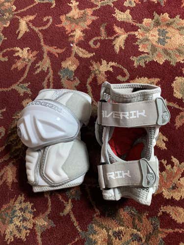 Used Once Medium Maverik Arm Pads