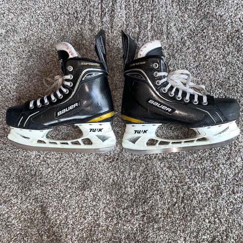 Used Bauer One100 Regular Width  Size 6.5 Hockey Skates
