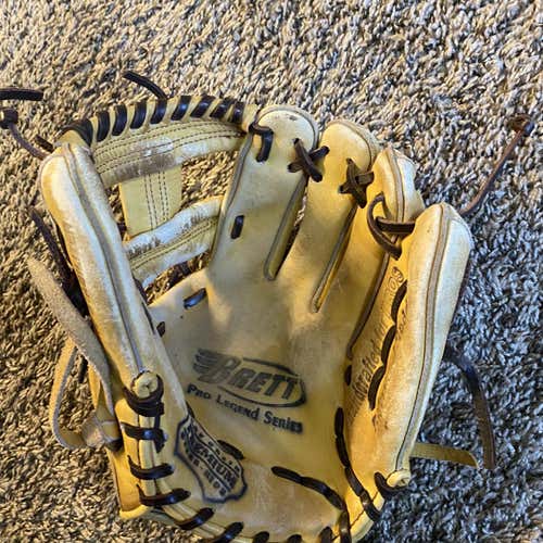 Yellow Used Infield Pro series 11.5" Baseball Glove
