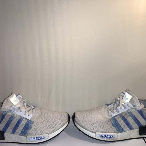 White Unisex Size 10.5 (Women’s 11) Adidas Shoes