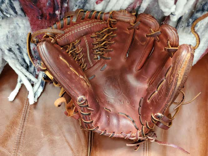 Brown Used High School/College Rawlings Right Hand Throw Infield Rawlings Primo Baseball Glove 11.5"