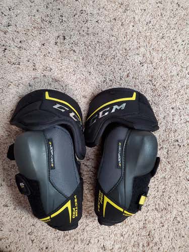 Used Senior Medium CCM Vector Pro Elbow Pads