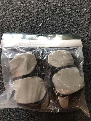 New Reebok Goalie Knee Pads New In The Bag Se Size