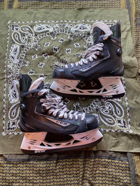Used CCM RibCor 46K Pump Regular Width Size 9.5 Hockey Skates