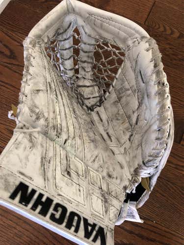 White Used Regular Velocity VE8