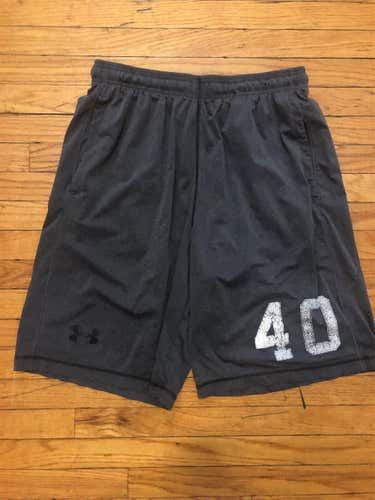 BU Gray Men's Large Under Armour Shorts