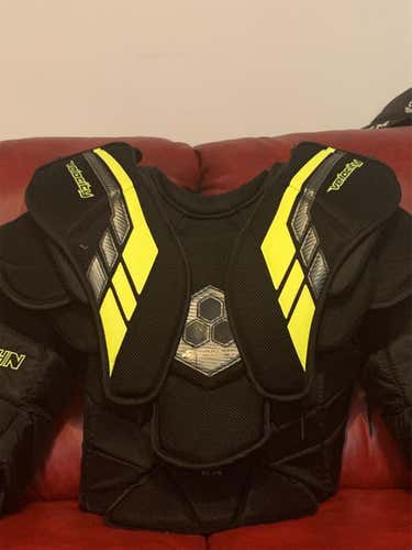 Used XS Vaughn Velocity VE8 Pro  Goalie Chest Protector
