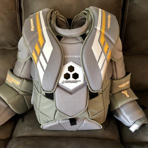 New XL Vaughn Velocity VE8 Pro Carbon Pro Stock Goalie Chest Protector