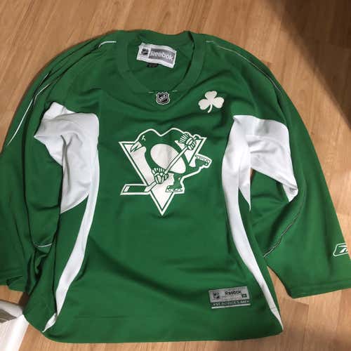 Pittsburgh Penguins St Patricks Day Practice NHL hockey Jersey Reebok Size Sz M