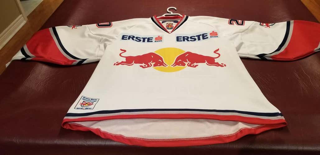 Salzburg Red Bulls (2010-11) White Home XL Euro Jersey #20 Daniel Welser