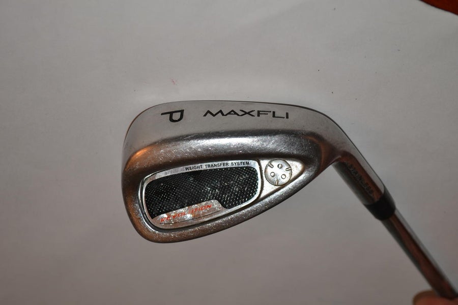 Right Handed Mens Maxfli Revolution PW with a Harrison midflex steel shaft