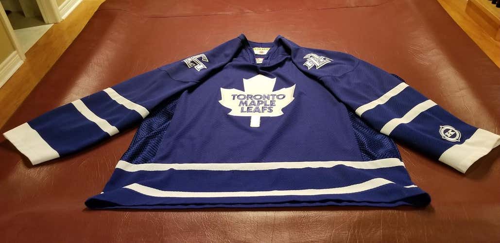 Toronto Maple Leaf (2000-07) design Adult XL Blue Koho Jersey