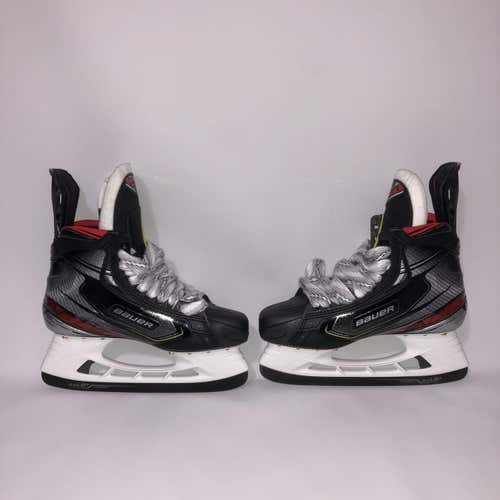 New Bauer Vapor 2X Pro Regular Width  Size 8 Hockey Skates