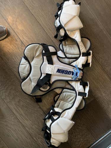 Junior Used Medium Vaughn V5 Goalie Chest Protector