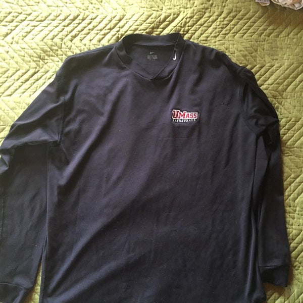 UMass Basketball LS Large Nike Shirt