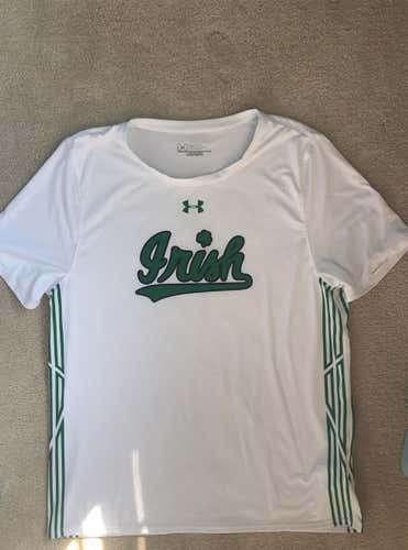 Men's Large Under Armour Shirt