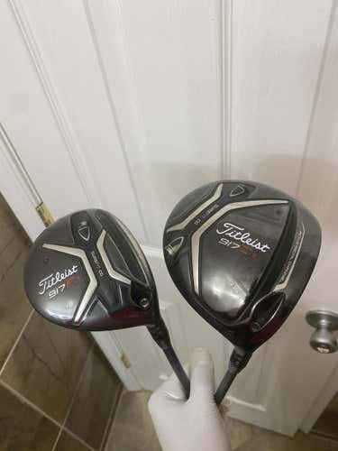 Men's Used Titleist Right Handed 917D2 Driver 9.5 Loft and 3 Fairway Wood Stiff Flex