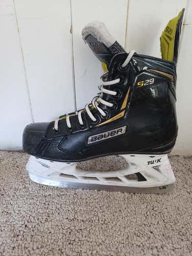 Junior Used Bauer Supreme S29 Hockey Skates Size 3