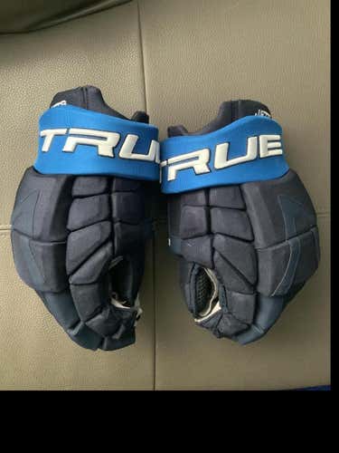 NHL WINNIPEG JETSNew True Xc9 pro 14" Pro Stock Gloves