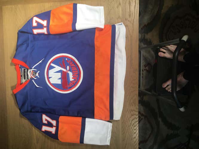 UsedNew York Islanders Matt Martin  Adult Size 52 Reebok Jersey