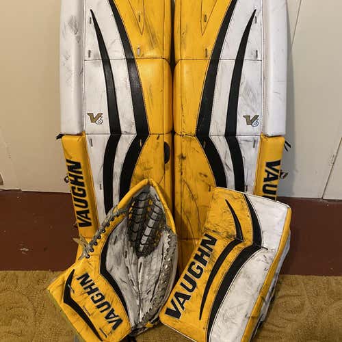 Senior Used 36" Velocity V6 Pro Stock Goalie Full Set