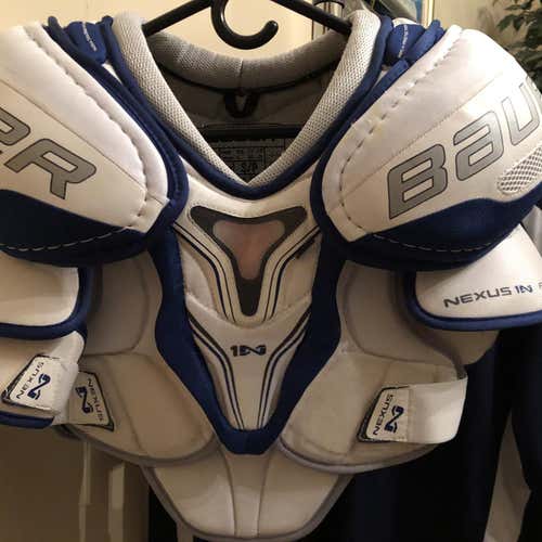 Used Small Bauer Nexus 1N Shoulder Pads